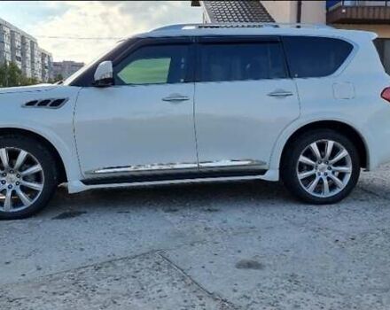 Белый Инфинити QX56, объемом двигателя 5.55 л и пробегом 127 тыс. км за 21000 $, фото 8 на Automoto.ua