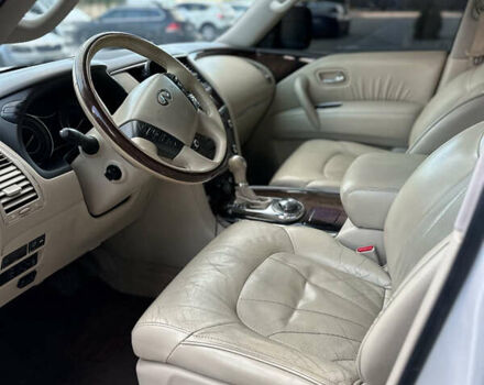Белый Инфинити QX56, объемом двигателя 5.55 л и пробегом 208 тыс. км за 23000 $, фото 23 на Automoto.ua