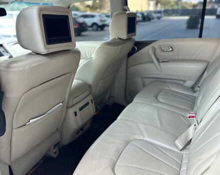 Белый Инфинити QX56, объемом двигателя 5.55 л и пробегом 208 тыс. км за 23000 $, фото 25 на Automoto.ua