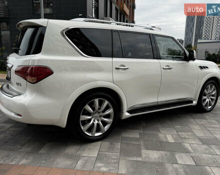 Инфинити QX56 2011 в Киеве на Automoto.ua Белый Инфинити QX56, объемом двигателя 5.55 л и пробегом 138 тыс. км за 16999 $, фото 12 на Automoto.ua