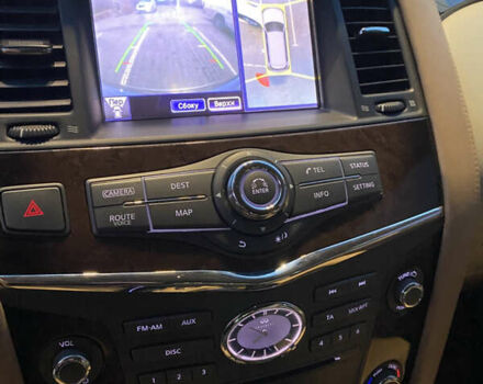 Инфинити QX56 2011 в Хмельницком на Automoto.ua Белый Инфинити QX56, объемом двигателя 5.6 л и пробегом 130 тыс. км за 14900 $, фото 9 на Automoto.ua