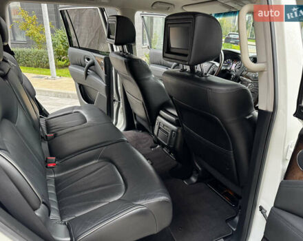 Инфинити QX56 2011 в Киеве на Automoto.ua Белый Инфинити QX56, объемом двигателя 5.55 л и пробегом 138 тыс. км за 16999 $, фото 27 на Automoto.ua