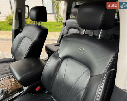 Белый Инфинити QX56, объемом двигателя 5.6 л и пробегом 138 тыс. км за 16800 $, фото 19 на Automoto.ua