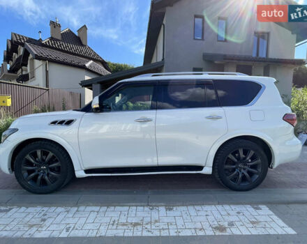 Белый Инфинити QX56, объемом двигателя 5.55 л и пробегом 216 тыс. км за 15900 $, фото 10 на Automoto.ua