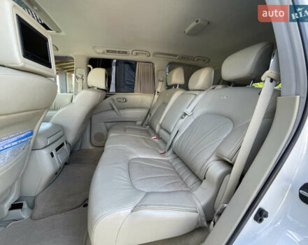 Белый Инфинити QX56, объемом двигателя 5.55 л и пробегом 216 тыс. км за 15900 $, фото 31 на Automoto.ua