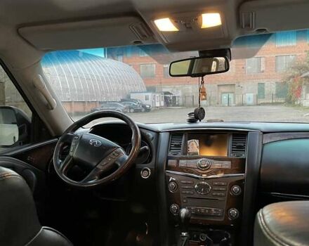 Белый Инфинити QX56, объемом двигателя 5.6 л и пробегом 230 тыс. км за 27900 $, фото 14 на Automoto.ua