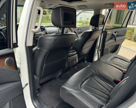 Инфинити QX56 2011 в Киеве на Automoto.ua Белый Инфинити QX56, объемом двигателя 5.55 л и пробегом 138 тыс. км за 16999 $, фото 22 на Automoto.ua