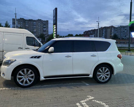 Инфинити QX56 2011 в Хмельницком на Automoto.ua Белый Инфинити QX56, объемом двигателя 5.6 л и пробегом 130 тыс. км за 14900 $, фото 5 на Automoto.ua