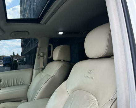 Белый Инфинити QX56, объемом двигателя 5.55 л и пробегом 208 тыс. км за 23000 $, фото 19 на Automoto.ua