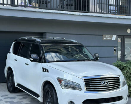 Белый Инфинити QX56, объемом двигателя 5.55 л и пробегом 208 тыс. км за 23000 $, фото 17 на Automoto.ua