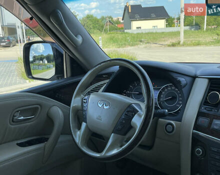 Белый Инфинити QX56, объемом двигателя 5.55 л и пробегом 216 тыс. км за 15900 $, фото 40 на Automoto.ua