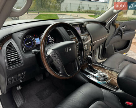 Инфинити QX56 2011 в Киеве на Automoto.ua Белый Инфинити QX56, объемом двигателя 5.55 л и пробегом 138 тыс. км за 16999 $, фото 20 на Automoto.ua