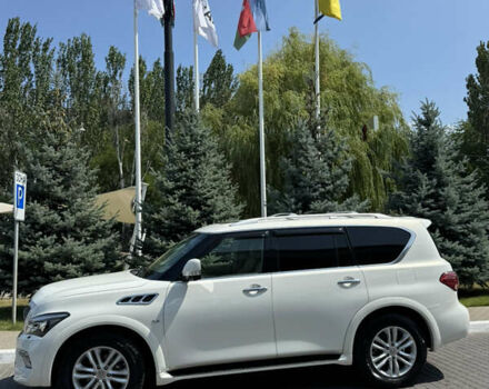 Белый Инфинити QX56, объемом двигателя 5.6 л и пробегом 65 тыс. км за 19500 $, фото 3 на Automoto.ua