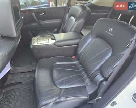 Белый Инфинити QX56, объемом двигателя 5.55 л и пробегом 127 тыс. км за 21000 $, фото 10 на Automoto.ua