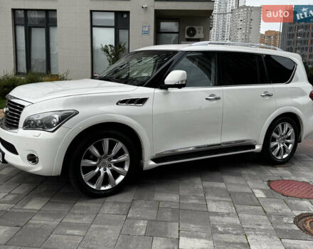 Белый Инфинити QX56, объемом двигателя 5.6 л и пробегом 138 тыс. км за 16800 $, фото 1 на Automoto.ua