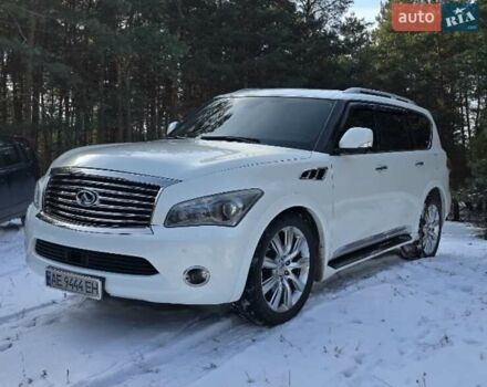 Белый Инфинити QX56, объемом двигателя 5.55 л и пробегом 127 тыс. км за 21000 $, фото 16 на Automoto.ua