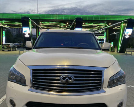 Инфинити QX56 2011 в Хмельницком на Automoto.ua Белый Инфинити QX56, объемом двигателя 5.6 л и пробегом 130 тыс. км за 14900 $, фото 3 на Automoto.ua