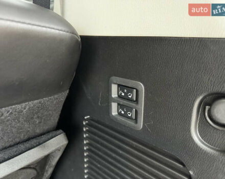 Инфинити QX56 2011 в Киеве на Automoto.ua Белый Инфинити QX56, объемом двигателя 5.55 л и пробегом 138 тыс. км за 16999 $, фото 25 на Automoto.ua