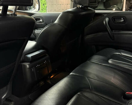 Білий Інфініті QX56, об'ємом двигуна 5.55 л та пробігом 132 тис. км за 19000 $, фото 14 на Automoto.ua