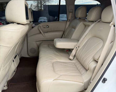 Білий Інфініті QX56, об'ємом двигуна 5.55 л та пробігом 160 тис. км за 16900 $, фото 6 на Automoto.ua