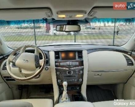 Белый Инфинити QX56, объемом двигателя 5.55 л и пробегом 80 тыс. км за 23000 $, фото 6 на Automoto.ua