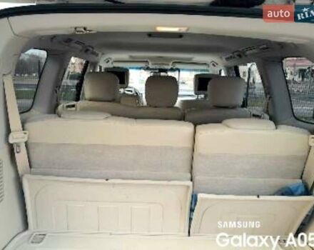 Белый Инфинити QX56, объемом двигателя 5.55 л и пробегом 80 тыс. км за 23000 $, фото 4 на Automoto.ua