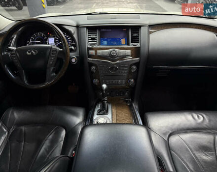 Білий Інфініті QX56, об'ємом двигуна 5.55 л та пробігом 132 тис. км за 19000 $, фото 19 на Automoto.ua