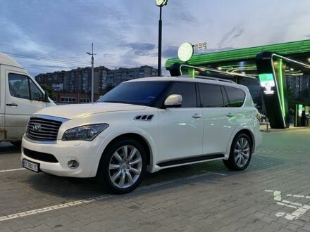 Инфинити QX56 2011 в Хмельницком на Automoto.ua Белый Инфинити QX56, объемом двигателя 5.6 л и пробегом 126 тыс. км за 19999 $, фото 1 на Automoto.ua