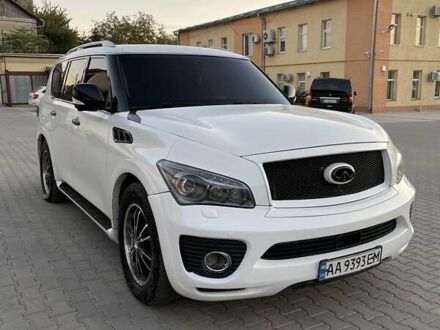Белый Инфинити QX56, объемом двигателя 5.6 л и пробегом 230 тыс. км за 27900 $, фото 1 на Automoto.ua