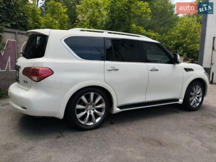 Белый Инфинити QX56, объемом двигателя 5.55 л и пробегом 169 тыс. км за 19500 $, фото 1 на Automoto.ua
