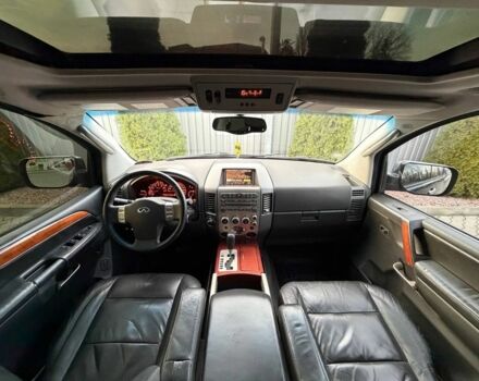 Черный Инфинити QX56, объемом двигателя 5.6 л и пробегом 310 тыс. км за 8100 $, фото 6 на Automoto.ua