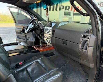 Чорний Інфініті QX56, об'ємом двигуна 0 л та пробігом 170 тис. км за 8700 $, фото 12 на Automoto.ua
