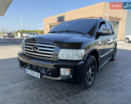 Черный Инфинити QX56, объемом двигателя 5.6 л и пробегом 150 тыс. км за 8900 $, фото 4 на Automoto.ua