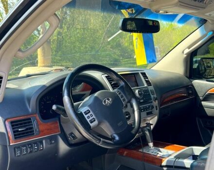 Черный Инфинити QX56, объемом двигателя 5.6 л и пробегом 283 тыс. км за 12000 $, фото 10 на Automoto.ua