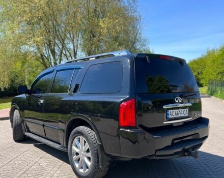 Черный Инфинити QX56, объемом двигателя 5.6 л и пробегом 283 тыс. км за 12000 $, фото 2 на Automoto.ua