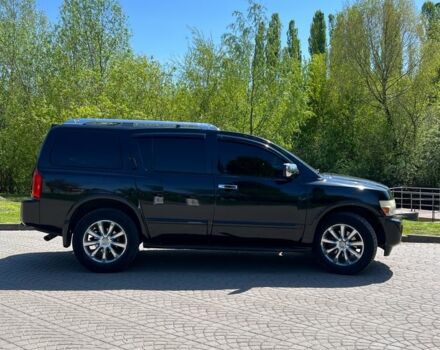 Черный Инфинити QX56, объемом двигателя 5.6 л и пробегом 283 тыс. км за 12000 $, фото 5 на Automoto.ua