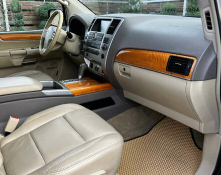 Черный Инфинити QX56, объемом двигателя 5.6 л и пробегом 113 тыс. км за 17500 $, фото 9 на Automoto.ua