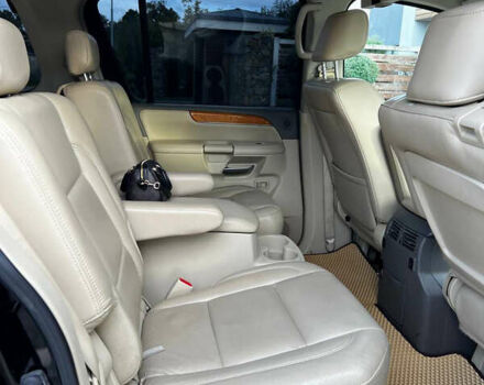 Черный Инфинити QX56, объемом двигателя 5.6 л и пробегом 113 тыс. км за 17500 $, фото 7 на Automoto.ua