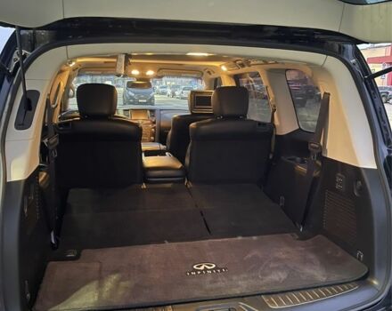 Чорний Інфініті QX56, об'ємом двигуна 5.6 л та пробігом 267 тис. км за 15000 $, фото 4 на Automoto.ua