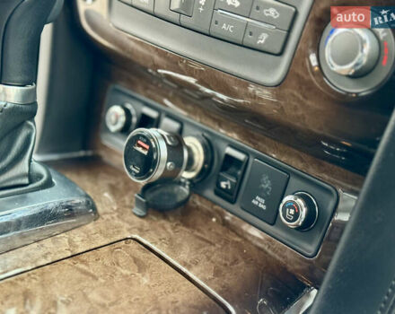 Черный Инфинити QX56, объемом двигателя 5.6 л и пробегом 220 тыс. км за 21500 $, фото 86 на Automoto.ua