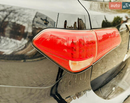 Черный Инфинити QX56, объемом двигателя 5.6 л и пробегом 220 тыс. км за 21500 $, фото 40 на Automoto.ua