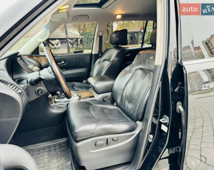 Черный Инфинити QX56, объемом двигателя 5.6 л и пробегом 220 тыс. км за 21500 $, фото 49 на Automoto.ua
