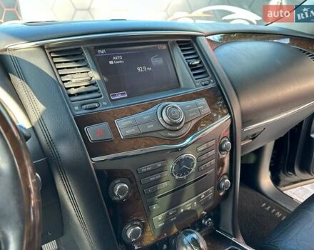 Черный Инфинити QX56, объемом двигателя 5.55 л и пробегом 203 тыс. км за 13999 $, фото 16 на Automoto.ua