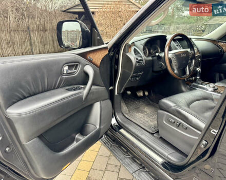 Черный Инфинити QX56, объемом двигателя 5.6 л и пробегом 220 тыс. км за 21500 $, фото 50 на Automoto.ua