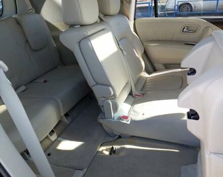 Чорний Інфініті QX56, об'ємом двигуна 5.6 л та пробігом 150 тис. км за 20500 $, фото 15 на Automoto.ua