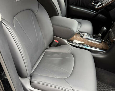 Черный Инфинити QX56, объемом двигателя 5.55 л и пробегом 322 тыс. км за 20000 $, фото 11 на Automoto.ua