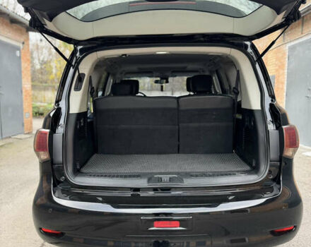 Черный Инфинити QX56, объемом двигателя 5.55 л и пробегом 322 тыс. км за 20000 $, фото 8 на Automoto.ua