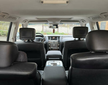 Черный Инфинити QX56, объемом двигателя 5.55 л и пробегом 322 тыс. км за 20000 $, фото 13 на Automoto.ua