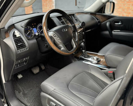 Черный Инфинити QX56, объемом двигателя 5.55 л и пробегом 322 тыс. км за 20000 $, фото 10 на Automoto.ua