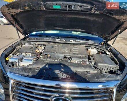 Чорний Інфініті QX56, об'ємом двигуна 5.6 л та пробігом 150 тис. км за 20500 $, фото 11 на Automoto.ua